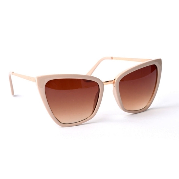 Blush Cat Eye Fashion sunglasses - Picture 2 of 3